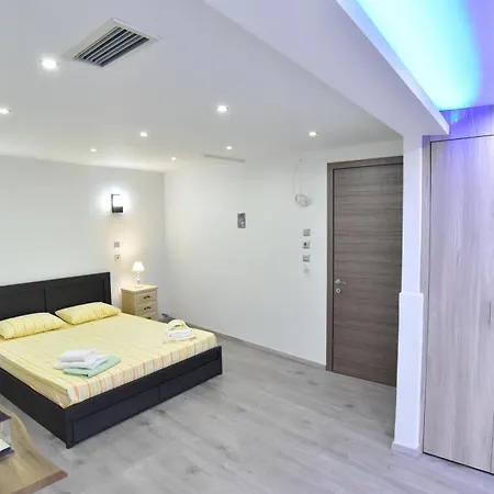 Dolce Vita-roof Apartment *